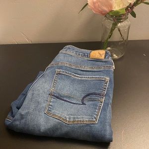 American eagle jogger jeans